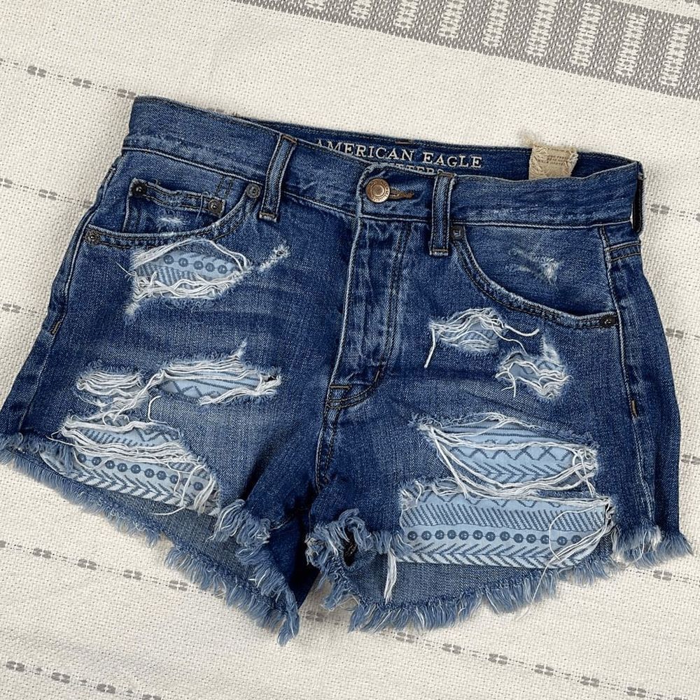 American Eagle Shorts Womens 0 Distressed Jean Vintage Hi Rise Festival AEO